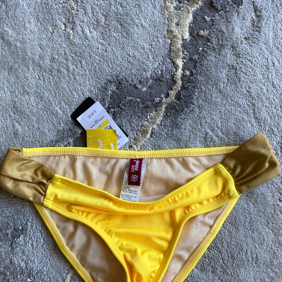 Guess Bikini Bottoms - Picture 2 of 2